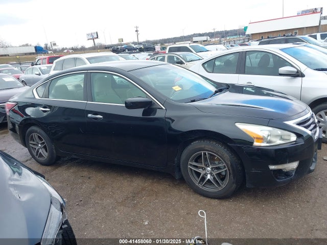 Nissan Altima 2.5 S 2015 1N4AL3AP2FN324013 Image 13