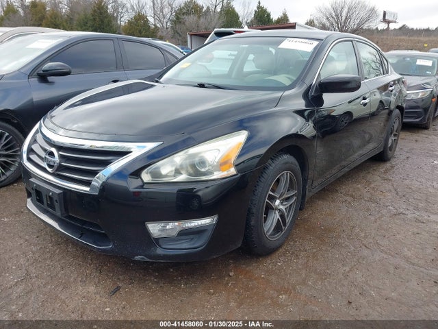 Nissan Altima 2.5 S 2015 1N4AL3AP2FN324013 Image 2