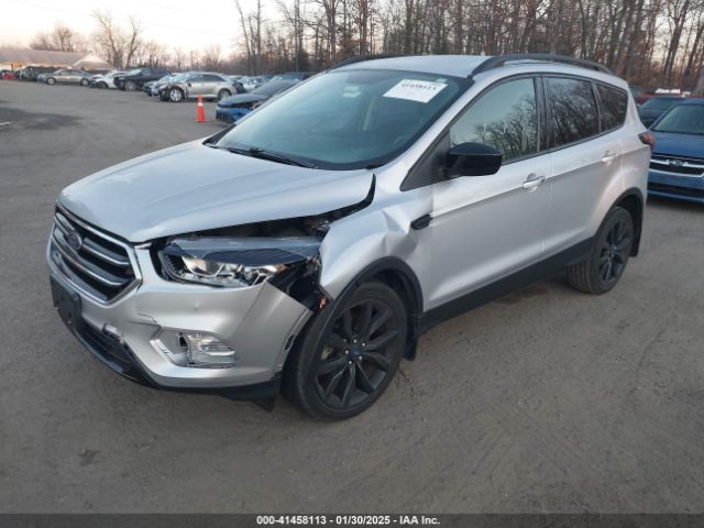 2019 FORD ESCAPE 1FMCU0GDXKUB29669 Photo 1