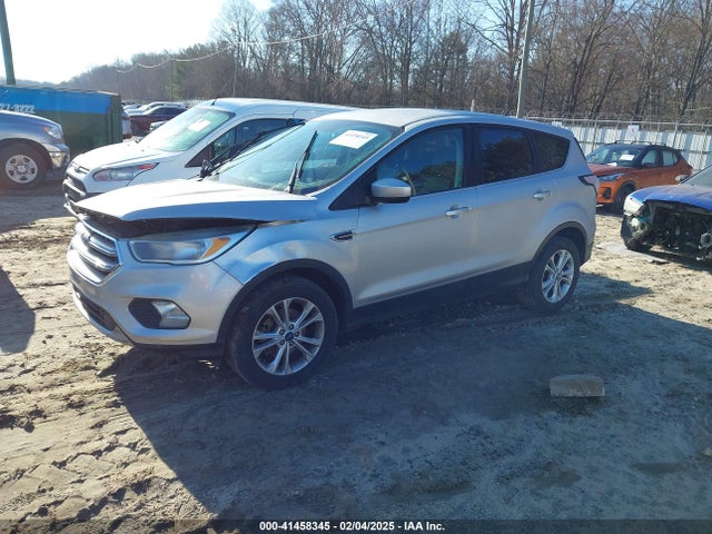 1FMCU0GD3HUE38554 Ford ESCAPE SE