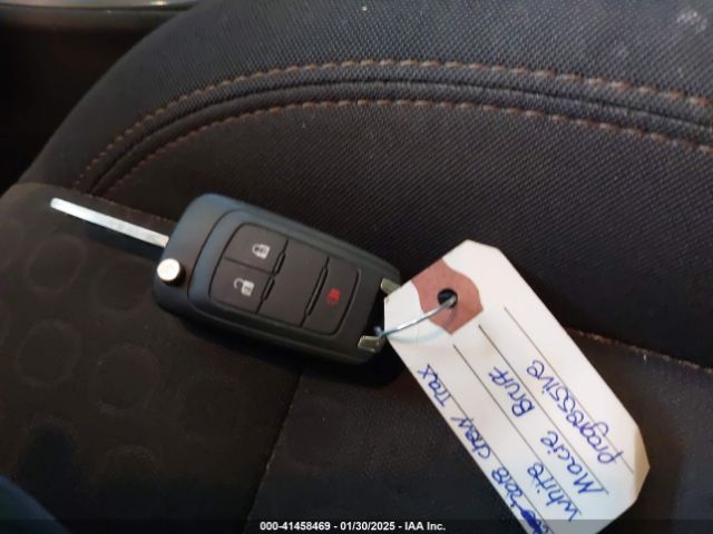 KL7CJKSB4JB570722 Chevrolet TRAX LS