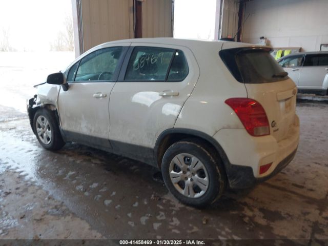 KL7CJKSB4JB570722 Chevrolet TRAX LS