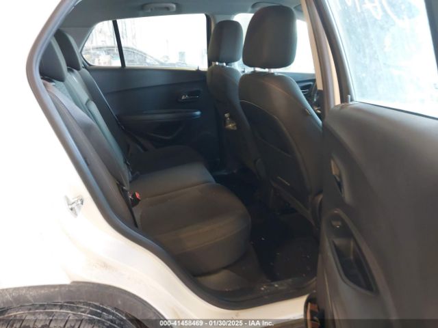 KL7CJKSB4JB570722 Chevrolet TRAX LS