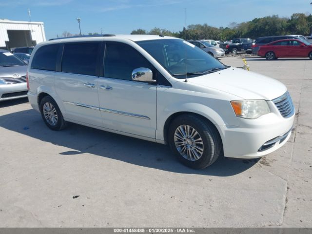 2011 CHRYSLER TOWN & COUNTRY 2A4RR6DG3BR712674 Photo 0
