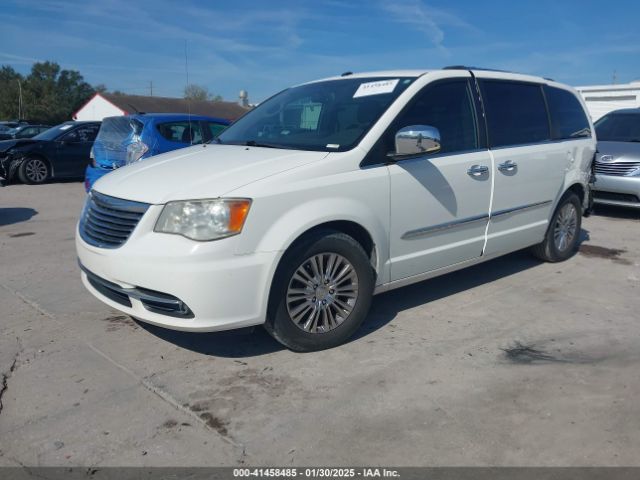 2011 CHRYSLER TOWN & COUNTRY 2A4RR6DG3BR712674 Photo 1