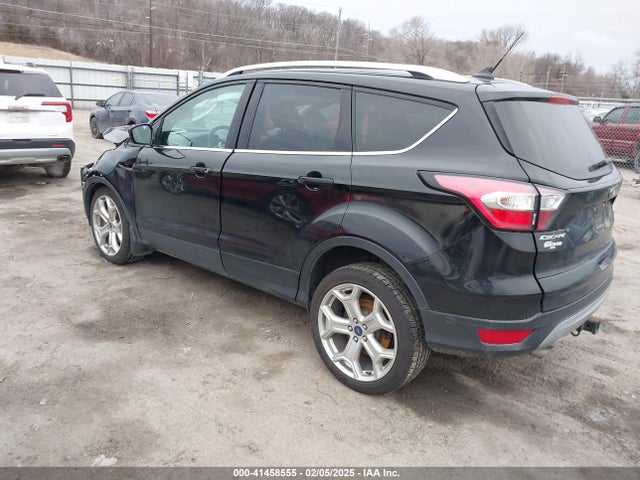 1FMCU9J93JUD01578 Ford Escape Titanium
