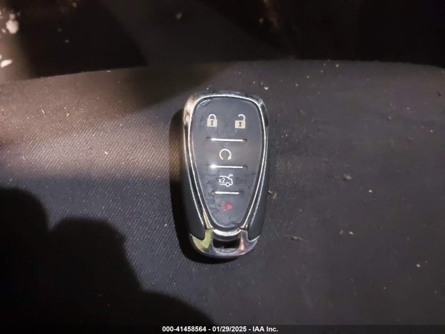 1G1ZE5ST1HF225767 Chevrolet MALIBU 1LT