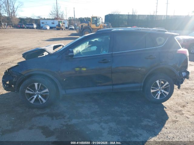 2T3RFREV2JW811214 Toyota Rav4 Adventure/xle