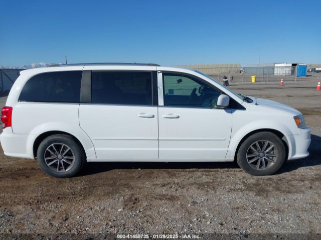2C4RDGCG7HR671230 Dodge Grand Caravan Sxt