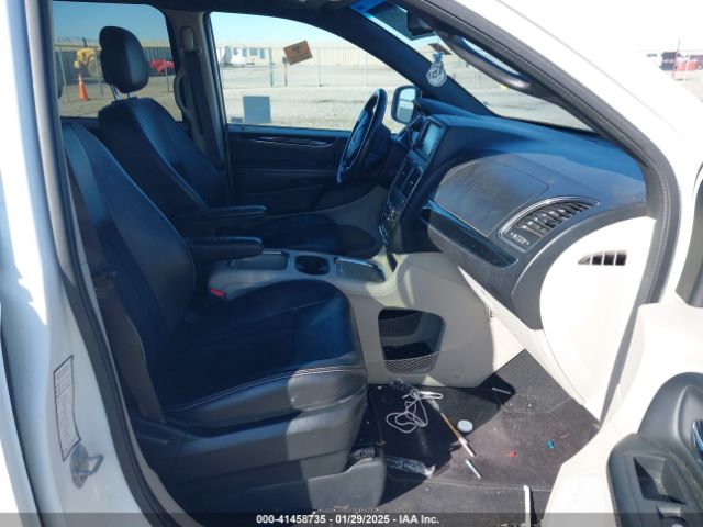 2C4RDGCG7HR671230 Dodge Grand Caravan Sxt
