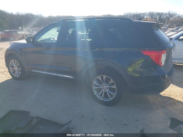 Ford EXPLORER XLT 2021 1FMSK8DH7MGB00820 Image 3