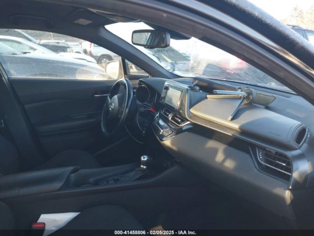 JTNKHMBX5J1009321 Toyota C-HR XLE