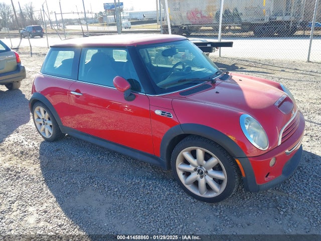 2005 MINI COOPER S WMWRE33405TD93013 Photo 0