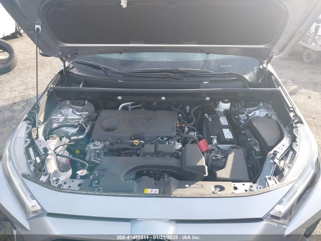 2T3W1RFV4RC293247 Toyota Rav4 Xle