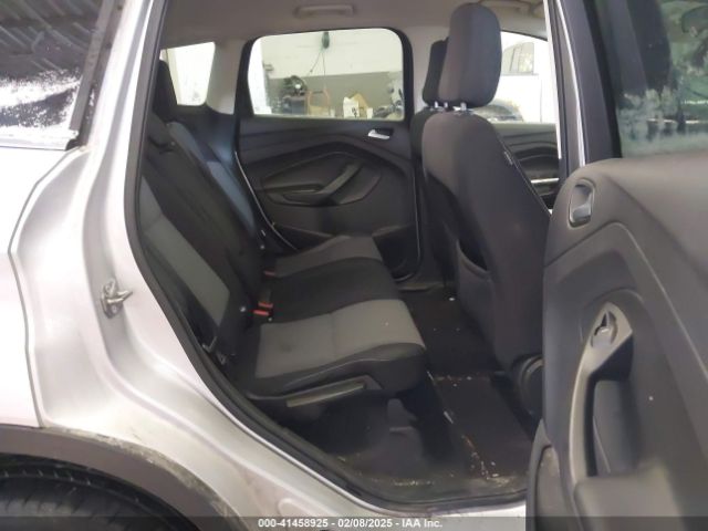 1FMCU9GD9JUB92832 Ford ESCAPE SE