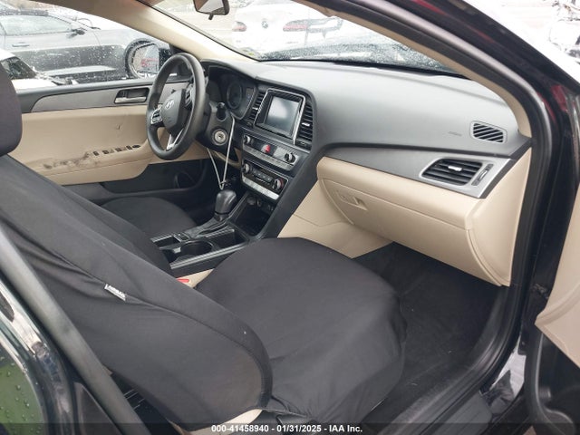 5NPE24AF8JH659684 Hyundai SONATA SE