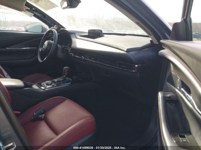 3MVDMBCM2RM668603 Mazda Cx-30 2.5 S Carbon Edition