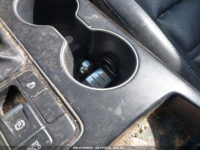5XYPHDA53KG473218 KIA Sorento 3.3l Ex