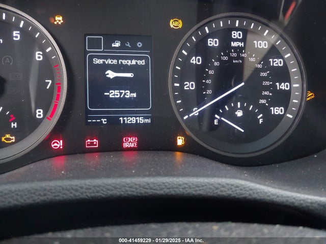 KM8J23A4XGU027349 Hyundai TUCSON SE