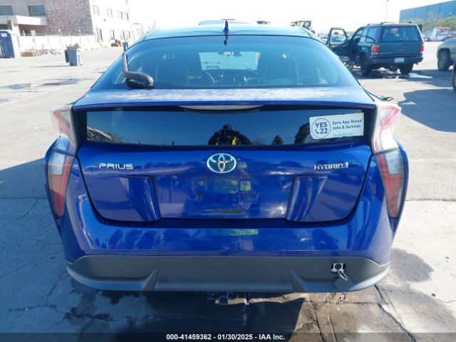 JTDKARFU5G3501530 Toyota Prius Three Touring