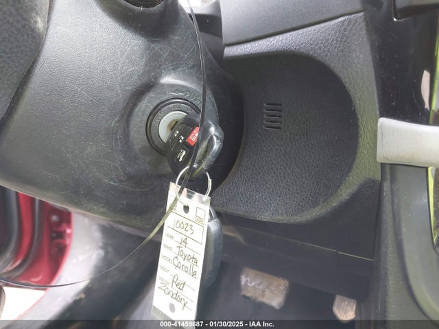 2T1BURHE5EC206896 Toyota COROLLA LE