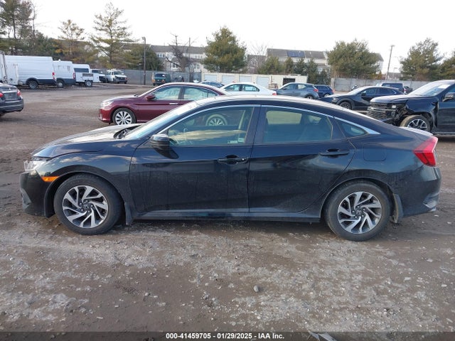 Honda Civic Ex-t 2018 JHMFC1F45JX018986 Image 14