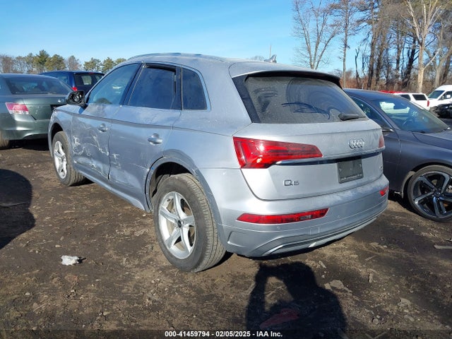 2022 AUDI Q5 WA1ABAFY0N2100980 Photo 2