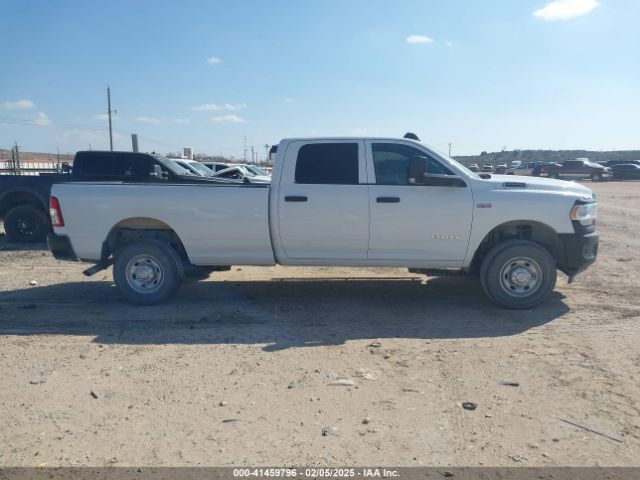 3C6UR5HJ1NG202731 RAM 2500 Tradesman  4x4 8' Box