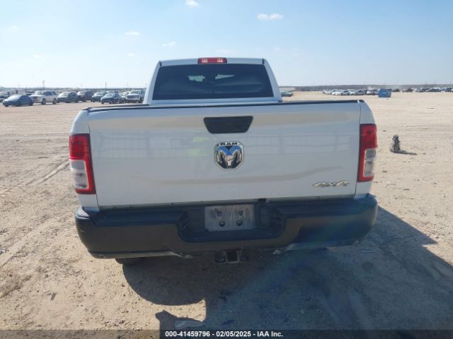 3C6UR5HJ1NG202731 RAM 2500 Tradesman  4x4 8' Box