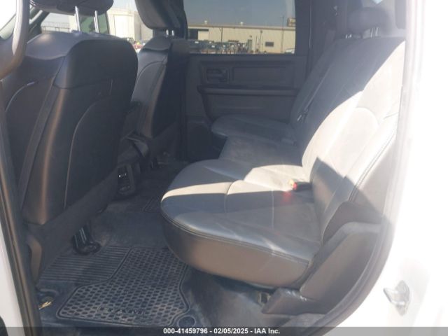 3C6UR5HJ1NG202731 RAM 2500 Tradesman  4x4 8' Box