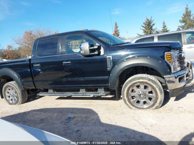 1FT7W2B61JEB27404 Ford F-250 Lariat