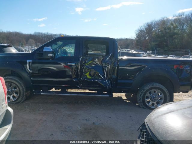 1FT7W2B61JEB27404 Ford F-250 Lariat