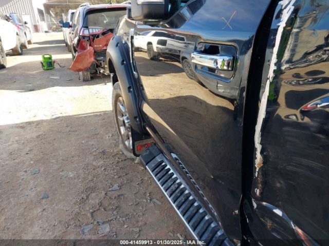 1FT7W2B61JEB27404 Ford F-250 Lariat