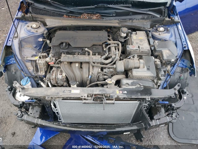 KMHLL4AG4MU136696 Hyundai ELANTRA SE