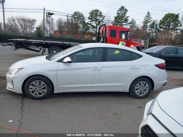 5NPD74LFXLH584483 Hyundai ELANTRA SE