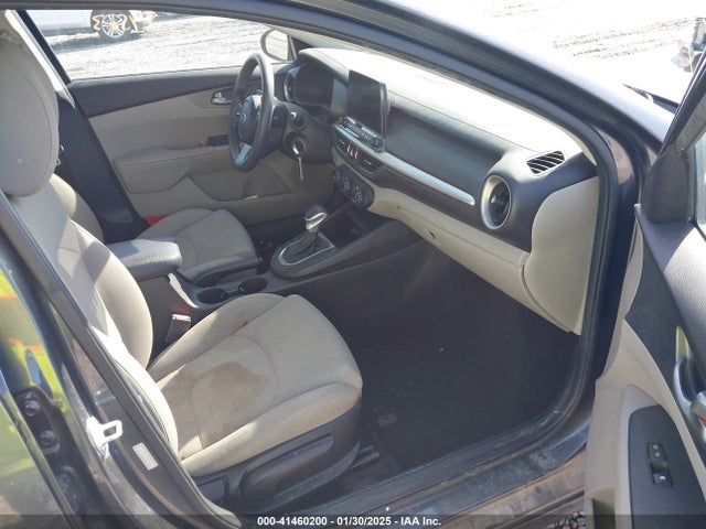 3KPF24AD5ME346605 KIA Forte Lxs