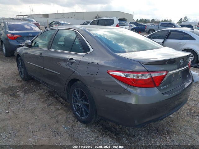 4T1BF1FK0HU681153 Toyota CAMRY SE
