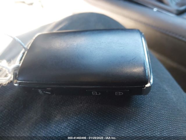 JM1BPAKM8R1703721 Mazda Mazda3 2.5 S Select Sport