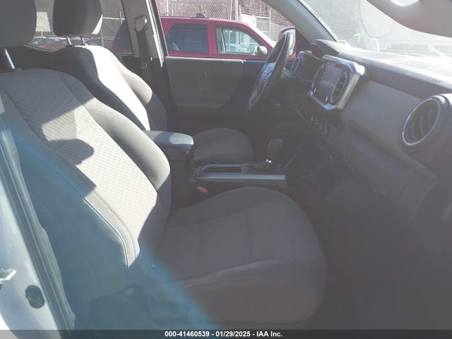 3TMCZ5ANXNM485956 Toyota Tacoma Sr5 V6
