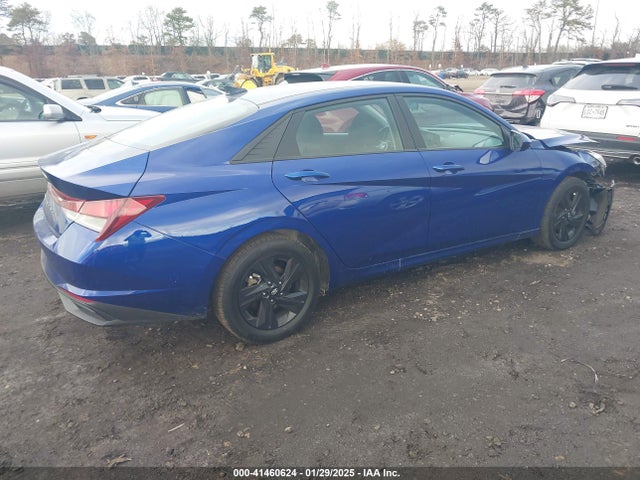 5NPLM4AG8MH032708 Hyundai ELANTRA SEL