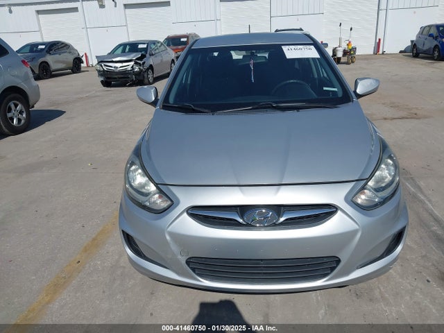 41460750 :رقم المزاد ، KMHCT5AE2DU076535 vin ، 2013 Hyundai Accent Gs مزاد بيع