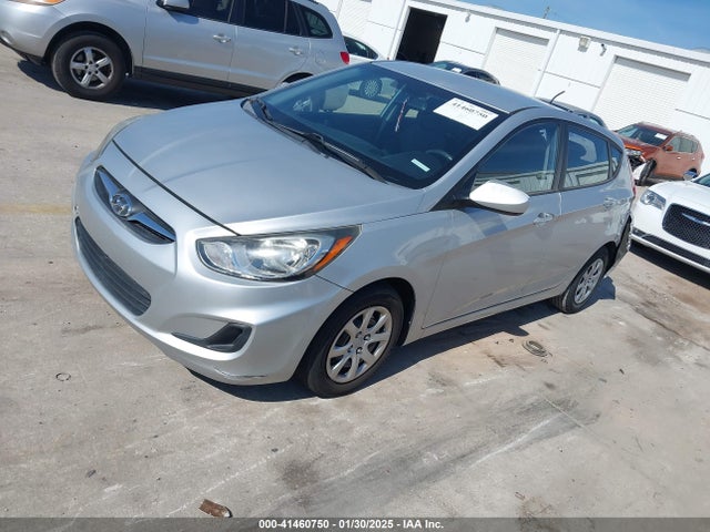 41460750 :رقم المزاد ، KMHCT5AE2DU076535 vin ، 2013 Hyundai Accent Gs مزاد بيع