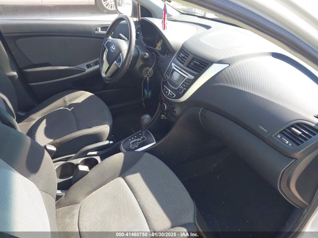 41460750 :رقم المزاد ، KMHCT5AE2DU076535 vin ، 2013 Hyundai Accent Gs مزاد بيع
