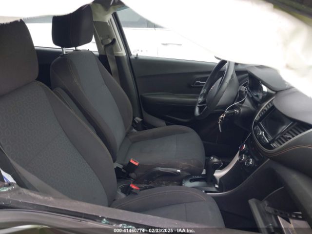 3GNCJKSB8LL134645 Chevrolet Trax Fwd Ls