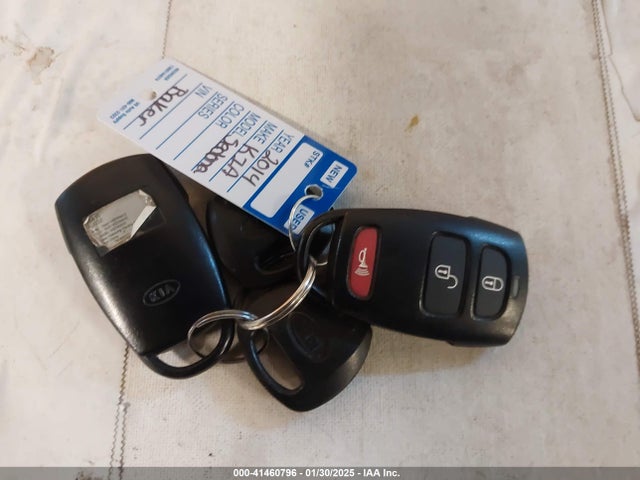 KIA SEDONA LX 2014 KNDMG4C77E6538907 Image 11