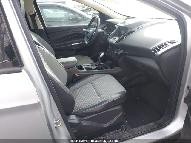 1FMCU0GD4KUC49788 Ford ESCAPE SE