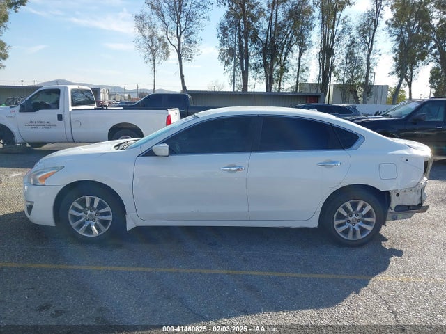 Nissan Altima 2.5 S 2015 1N4AL3AP7FN865722 Image 15