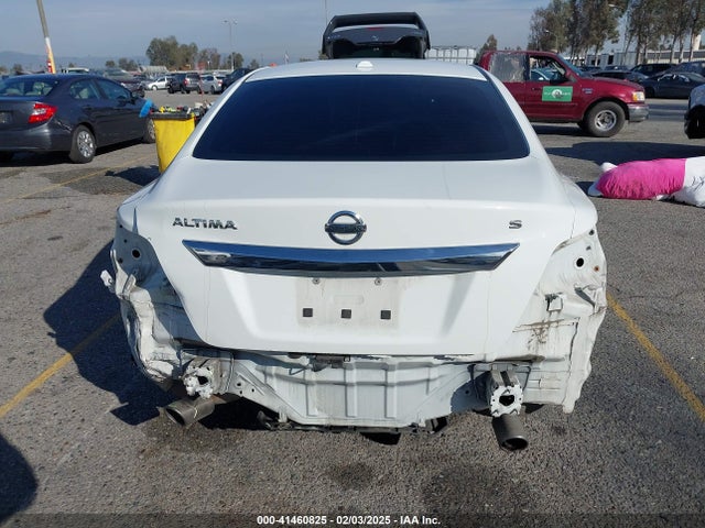Nissan Altima 2.5 S 2015 1N4AL3AP7FN865722 Image 17