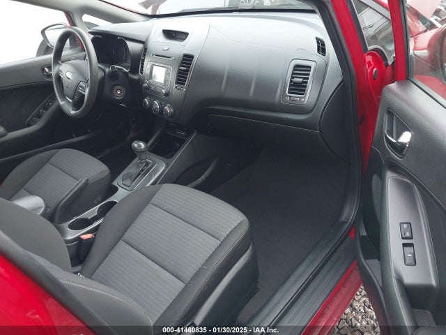 KNAFX4A60G5527823 KIA FORTE LX