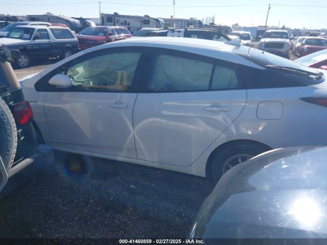 JTDKBRFU1G3512067 Toyota Prius Two